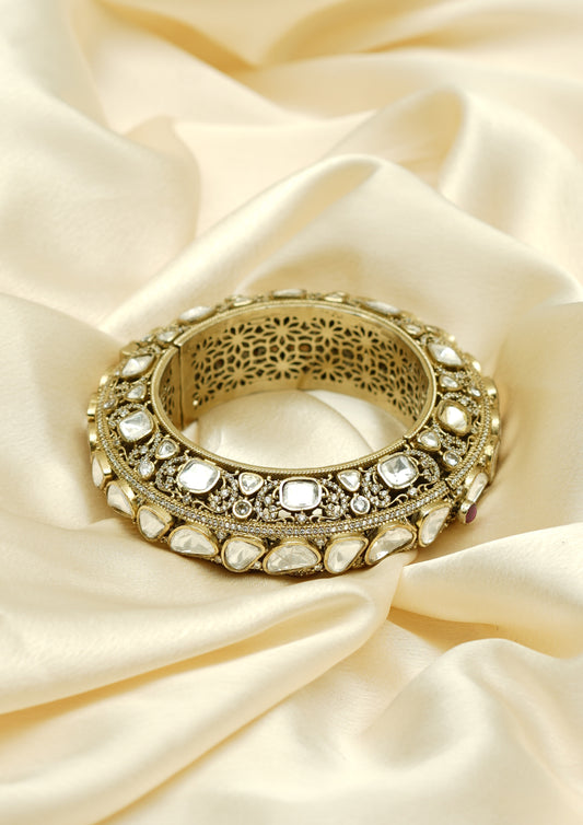 Ananda Kundala Victorian Golden Hue Finish Single Kada