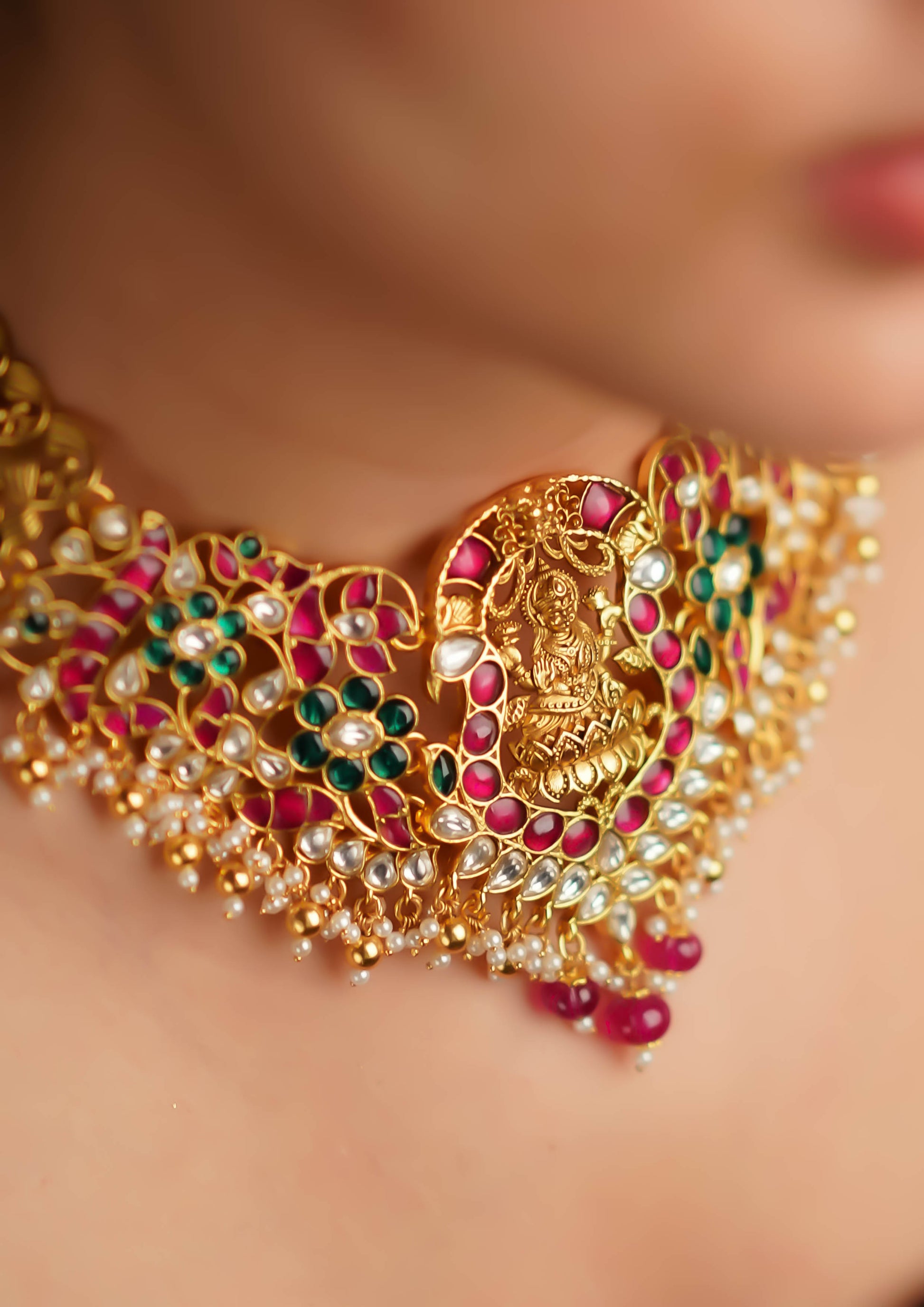 Ratna Vrinda Kundan Gold Finish Necklace