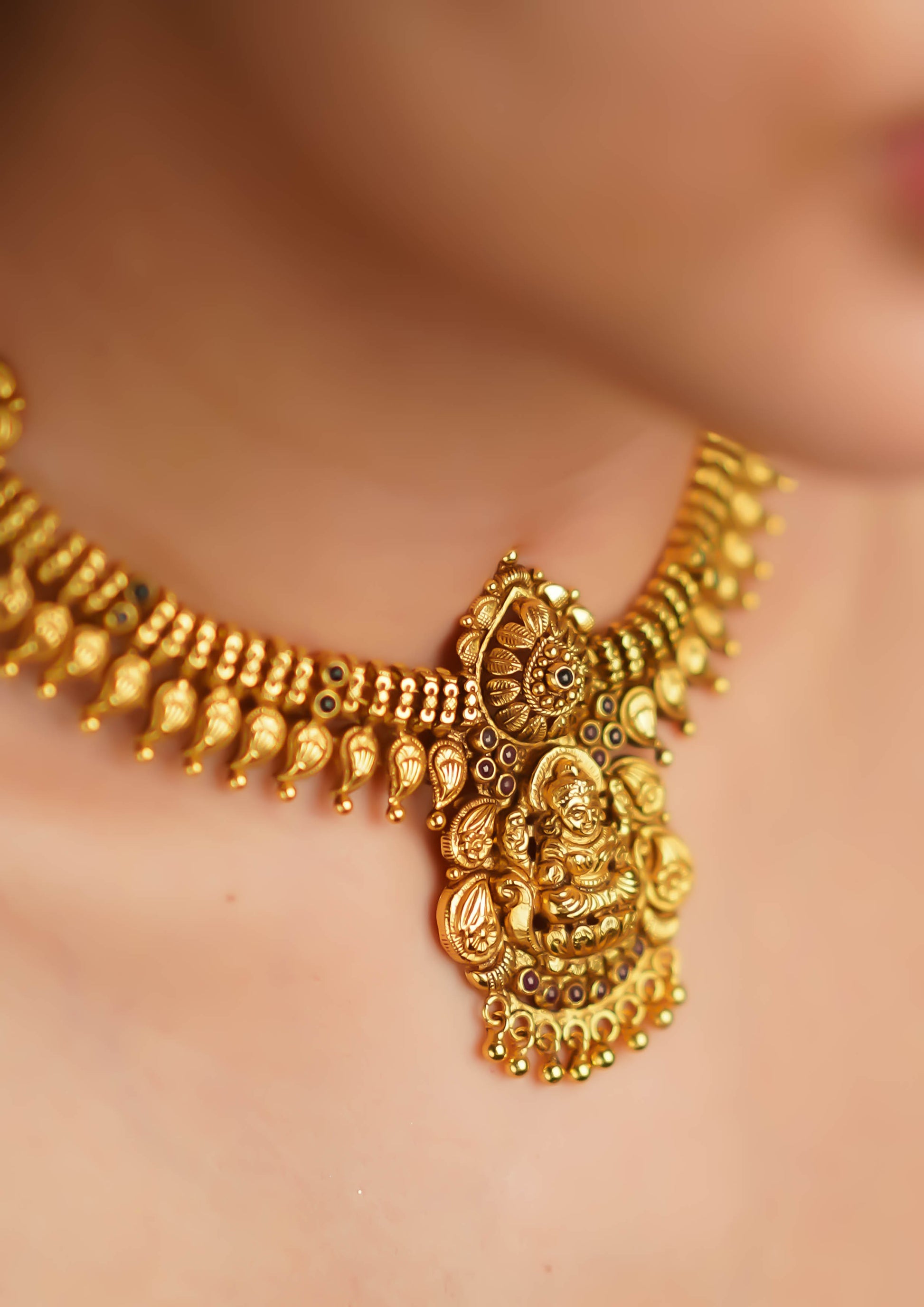 Hiranya Megha Nakashi Gold Finish Necklace