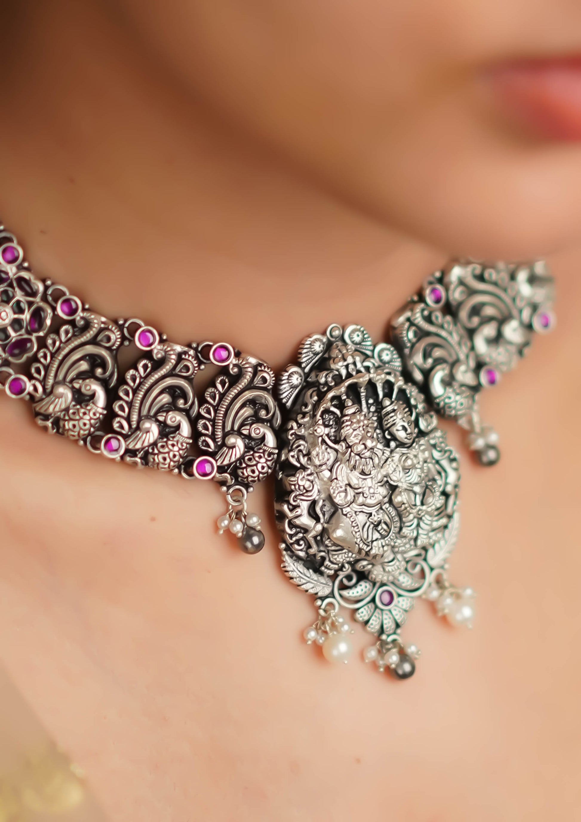 Svarna Varna Nakashi Oxidized Silver Finish Necklace