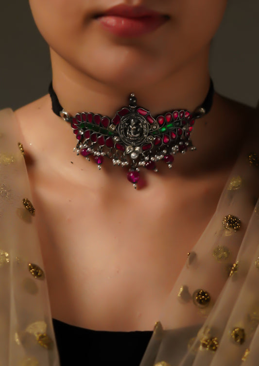 Nitya Tilaka Kundan Oxidized Silver Finish Choker