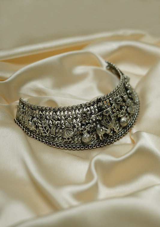 Chitra Taranga Nakashi Oxidized Silver Finish Choker