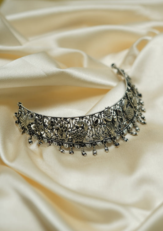 Madhura Vilasa Nakashi Oxidized Silver Finish Choker