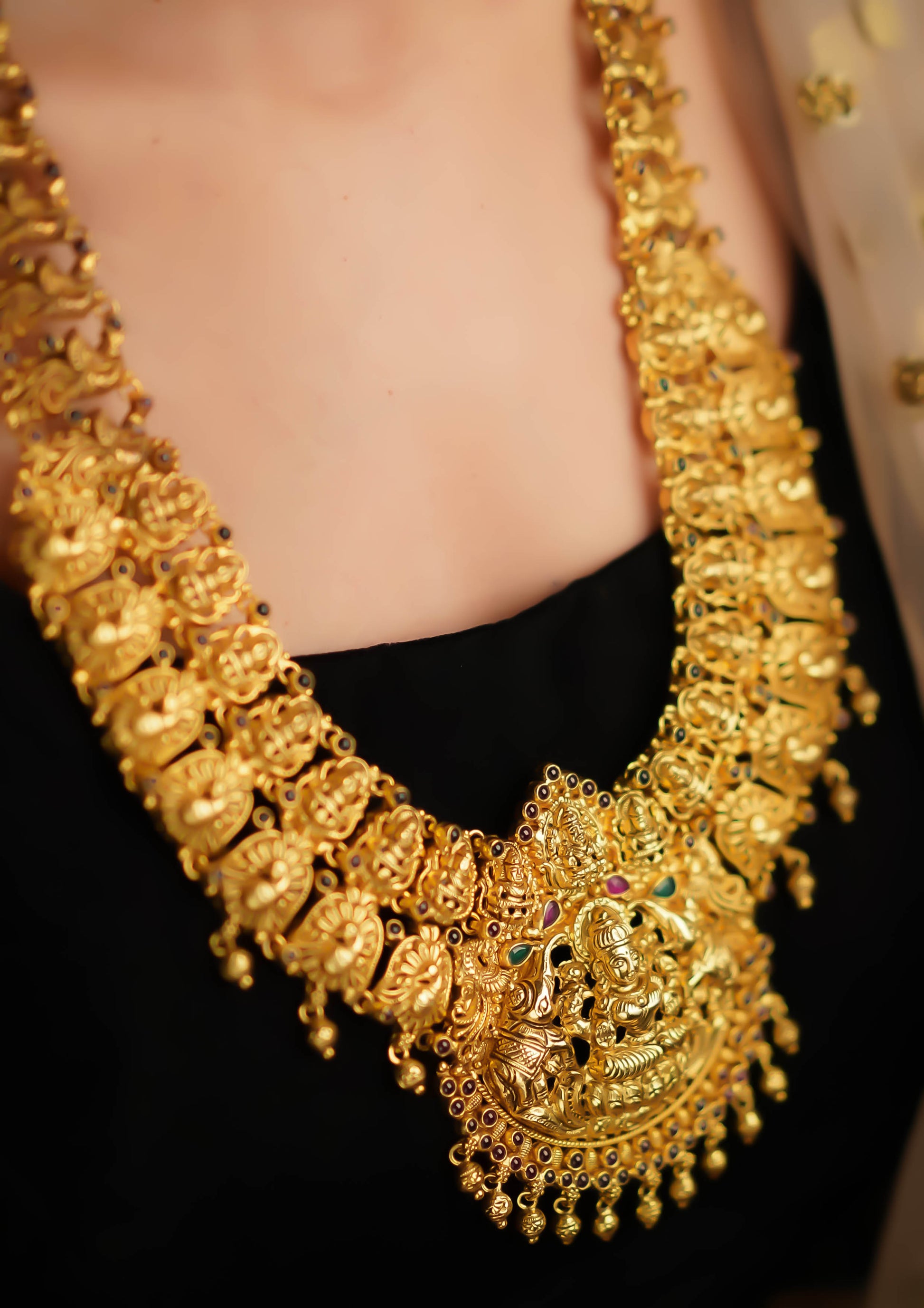 Svarna Malini Nakashi Gold Finish Haar