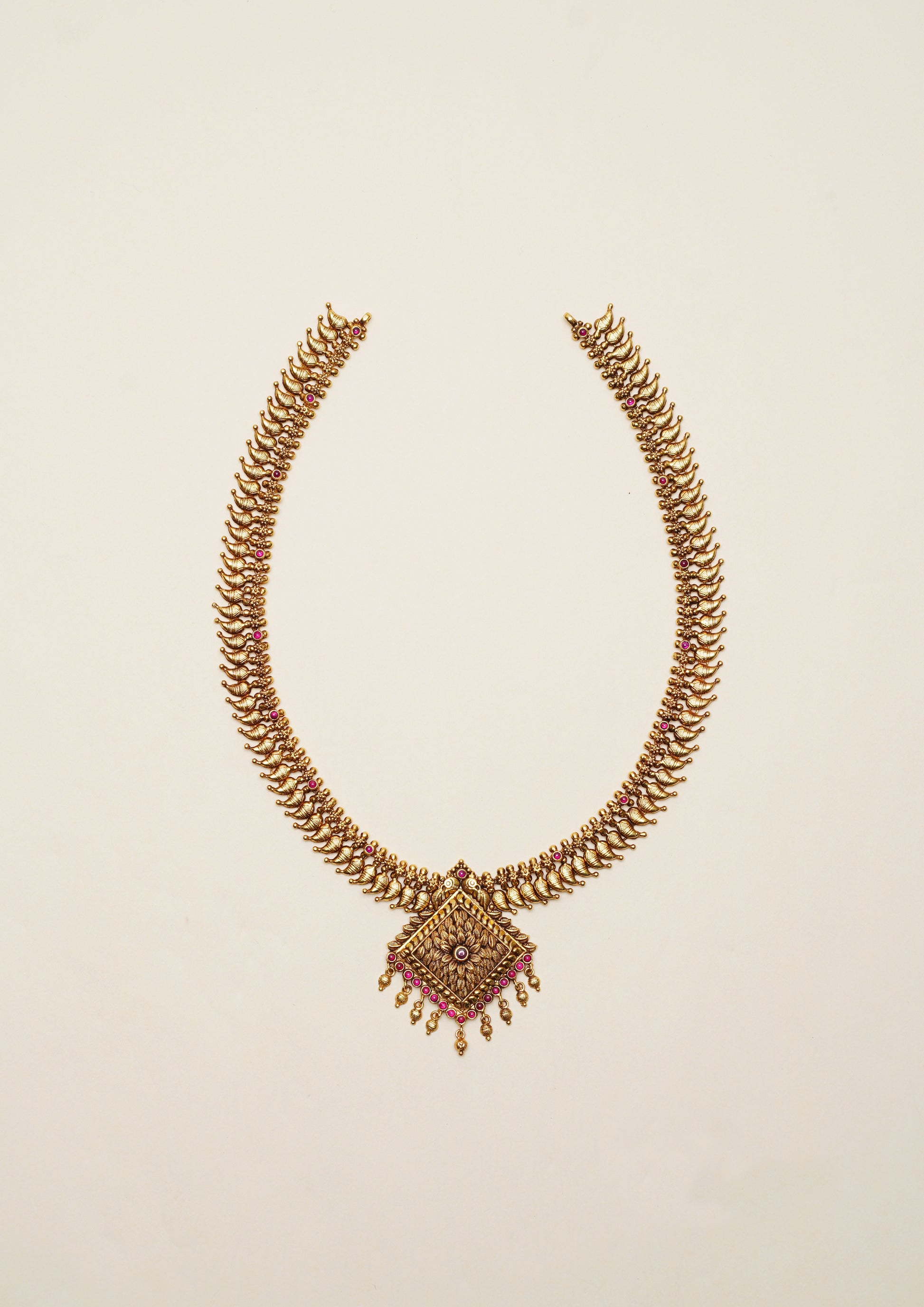 Nitya Shobhit Nakashi Gold Finish Haar