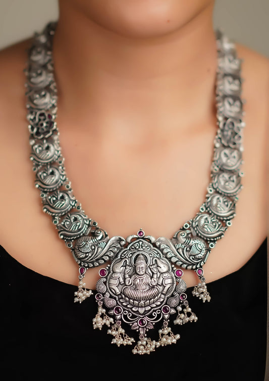 Sundara Meghamala Nakashi Oxidized Silver Finish Haar