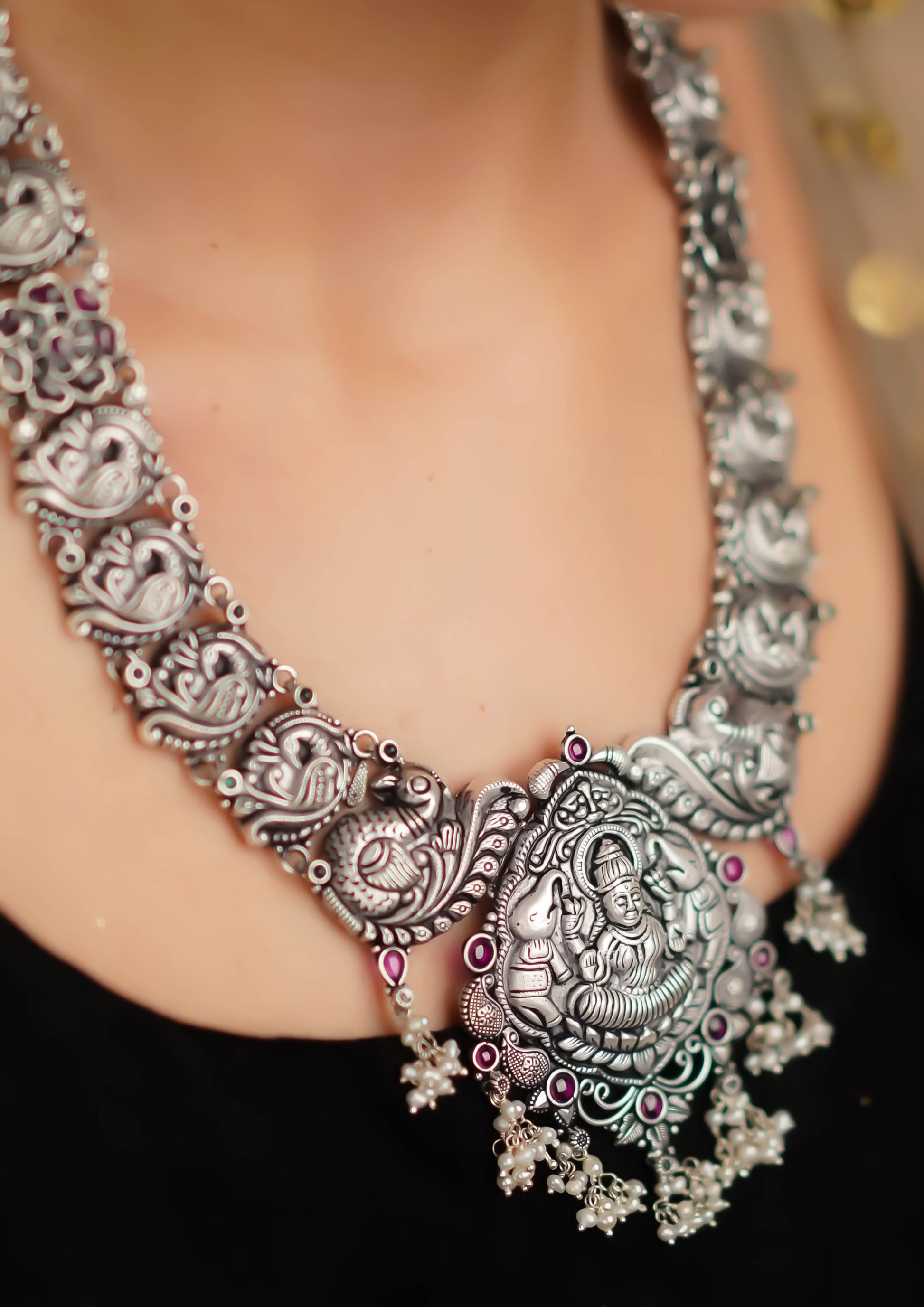 Sundara Meghamala Nakashi Oxidized Silver Finish Haar