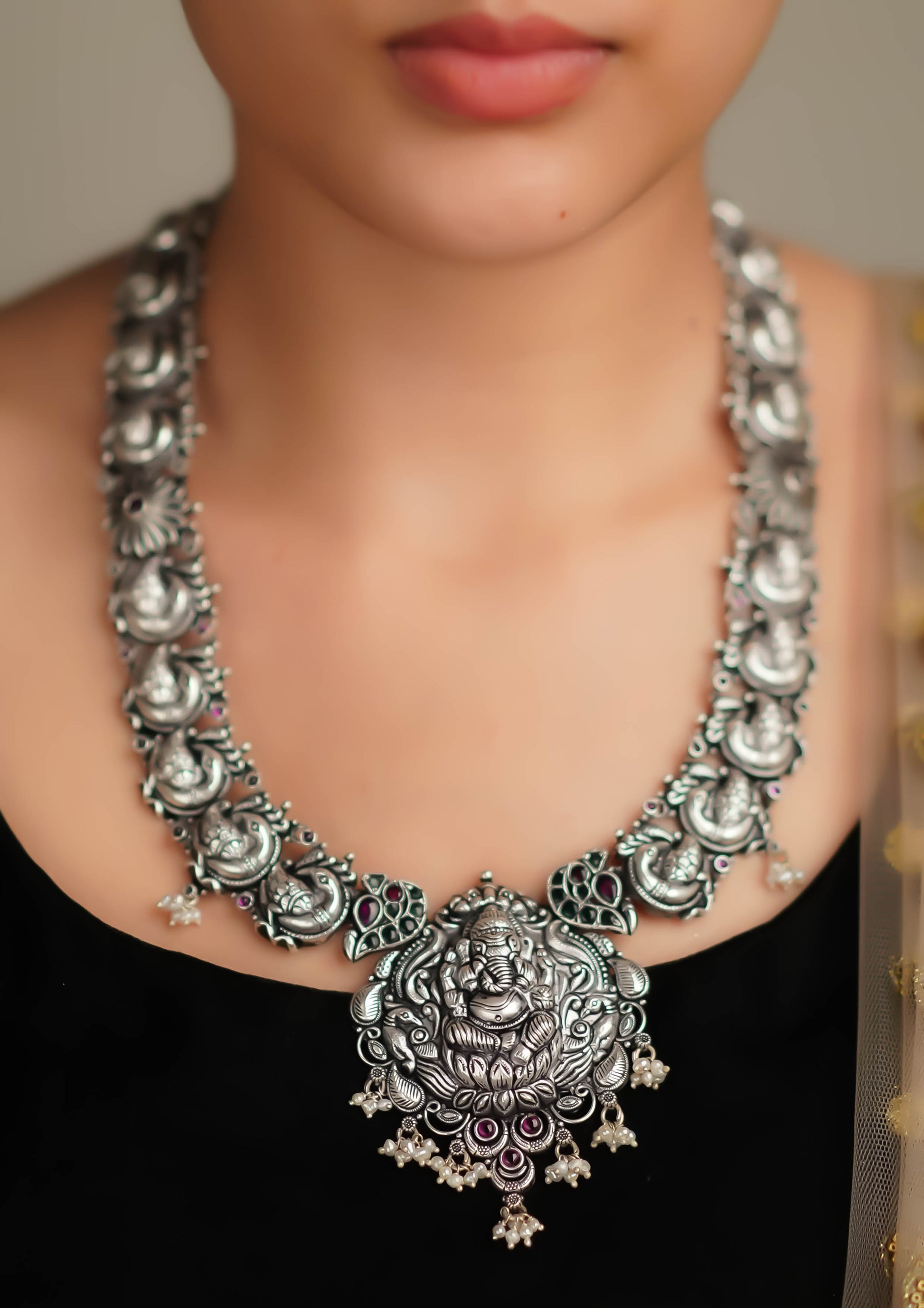 Chandrika Varada Nakashi Oxidized Silver Finish Haar