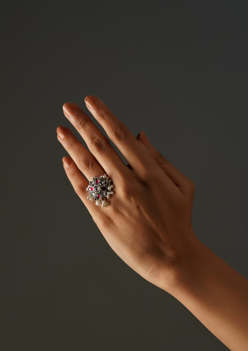 Svarna Vrindavan Kundan Oxidized Silver Finish Ring with Stonework