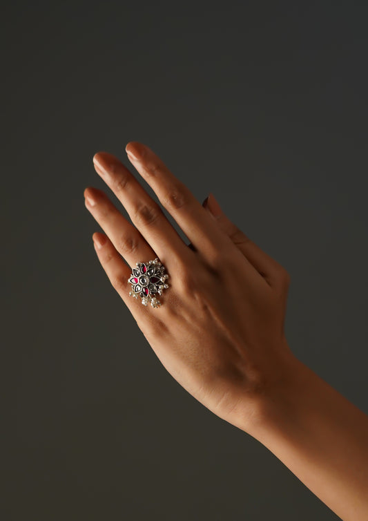 Svarna Vrindavan Kundan Oxidized Silver Finish Ring with Stonework