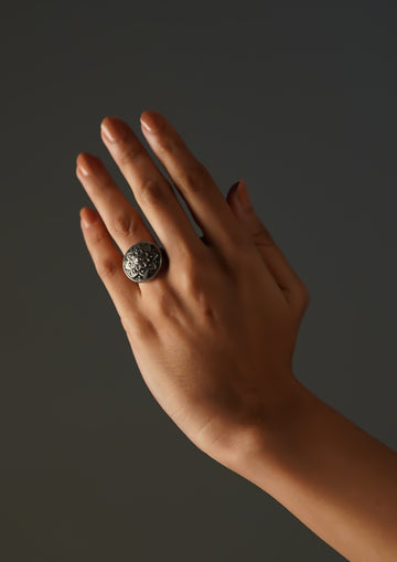 Nandita Prakasha Nakashi Oxidized Silver Finish Ring with Stonework