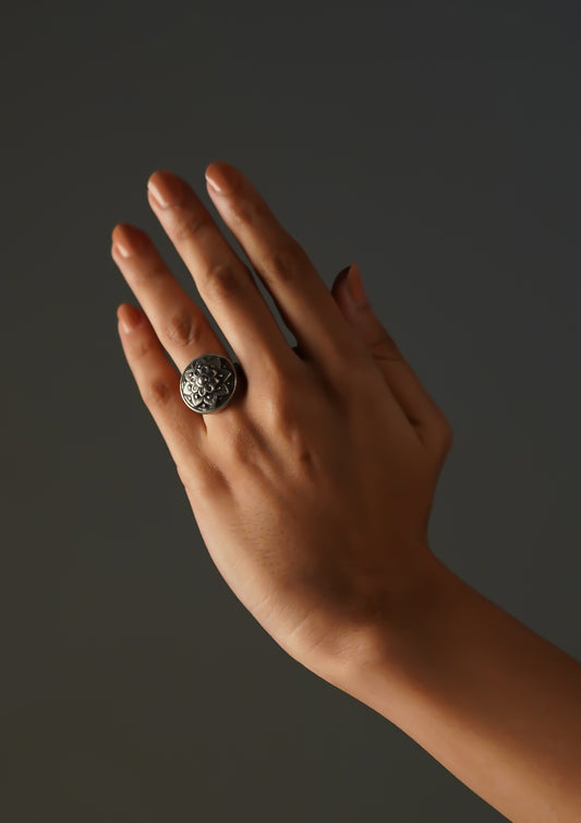 Nandita Prakasha Nakashi Oxidized Silver Finish Ring with Stonework
