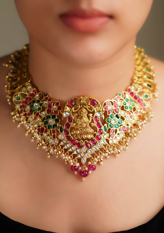 Ratna Vrinda Kundan Gold Finish Necklace