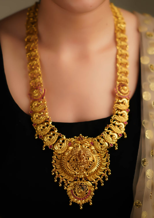 Indra Rekha Nakashi Gold Finish Haar