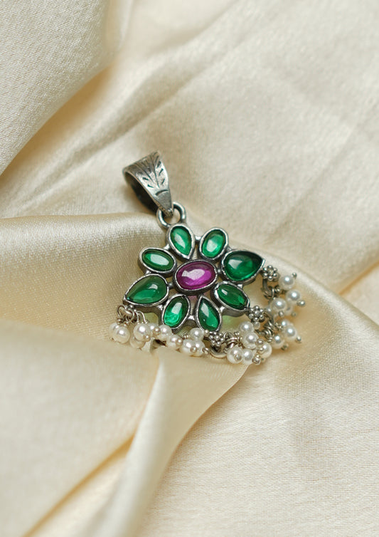 Sampoorna Pushp Premium Oxidized Silver Finish Small Pendant